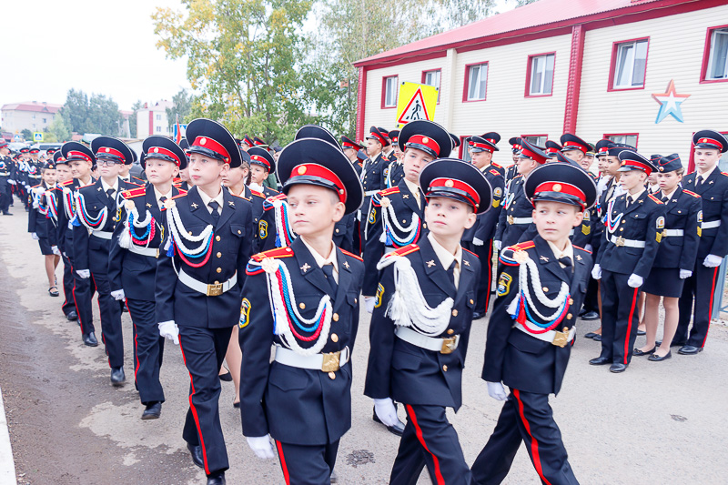 Кадетская школа интернат. Кадетская школа Нижний Новгород. Форма Нижегородская кадетская школа. Александр Хвисюк кадетская школа интернат.